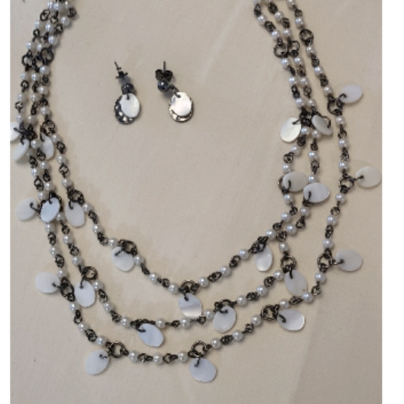 Necklace & Earrings Set New - Picture 2 of 4